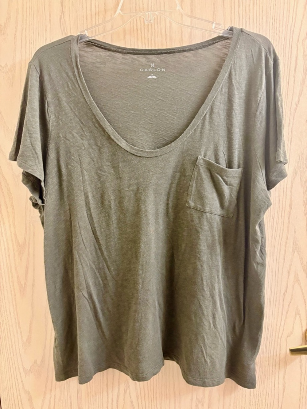 Caslon Olive Scoop Neck Pocket T‑Shirt